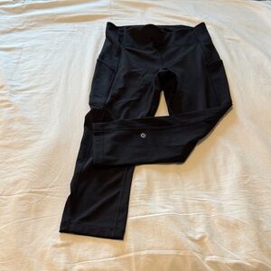Lululemon Women's Black Leggings Size 6